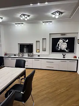 Kirayə verilir 3 otaqlı ofis 135 m²