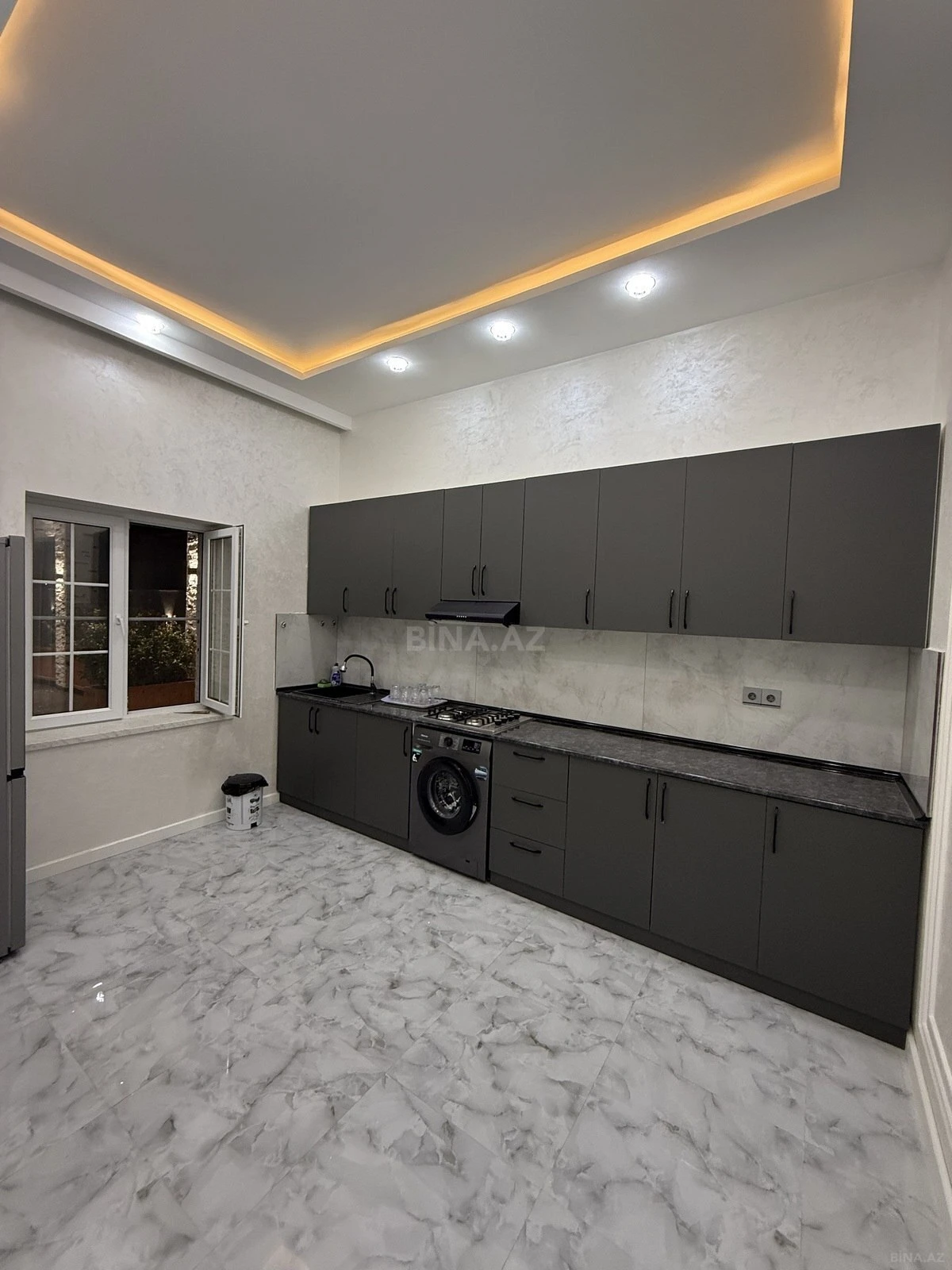 Kirayə verilir 4 otaqlı həyət evi 270 m²