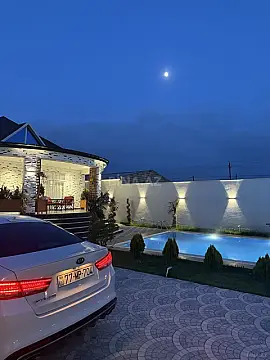 Kirayə verilir 4 otaqlı həyət evi 270 m²