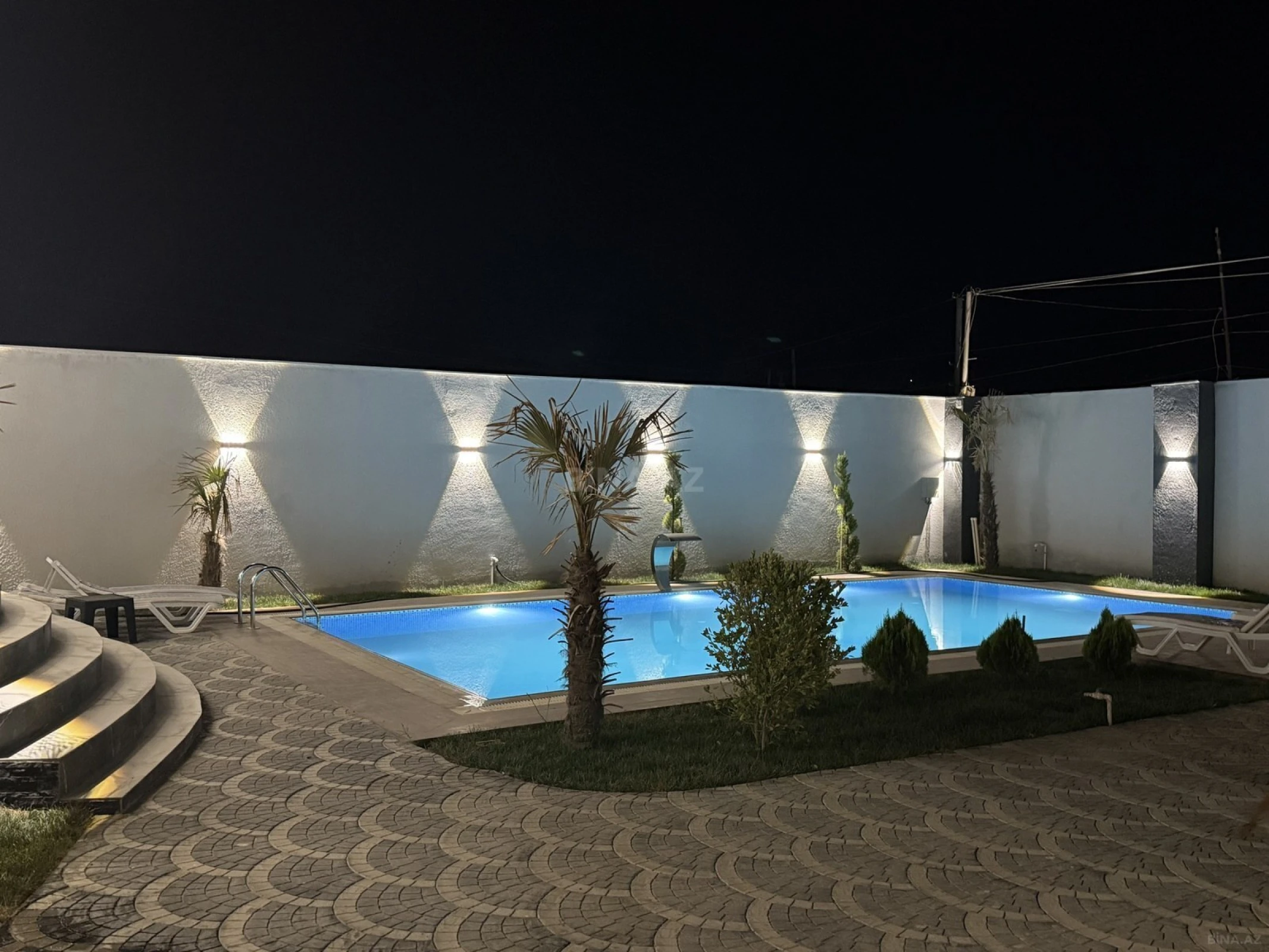 Kirayə verilir 4 otaqlı həyət evi 270 m²