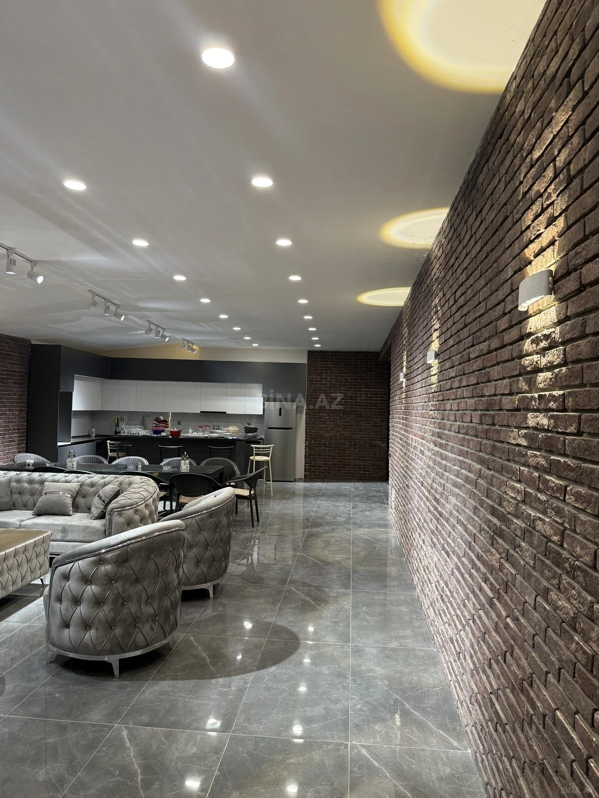 Kirayə verilir 4 otaqlı həyət evi 270 m²