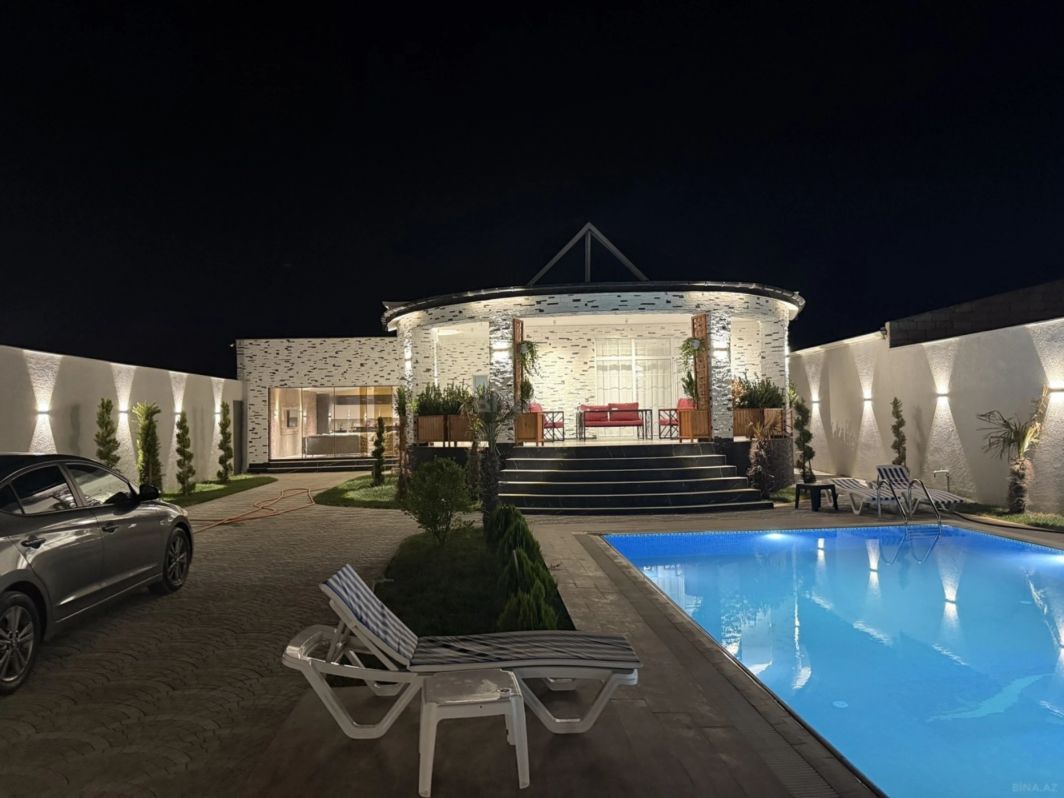 Kirayə verilir 4 otaqlı həyət evi 270 m²