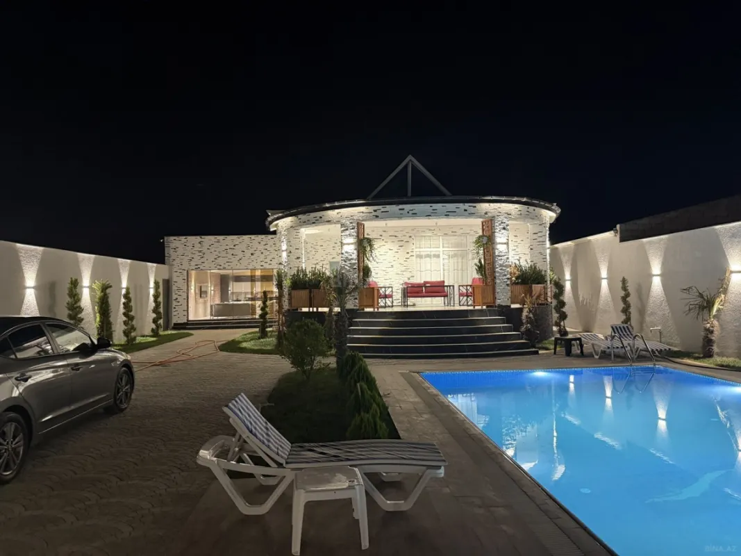 Kirayə verilir 4 otaqlı həyət evi 270 m²