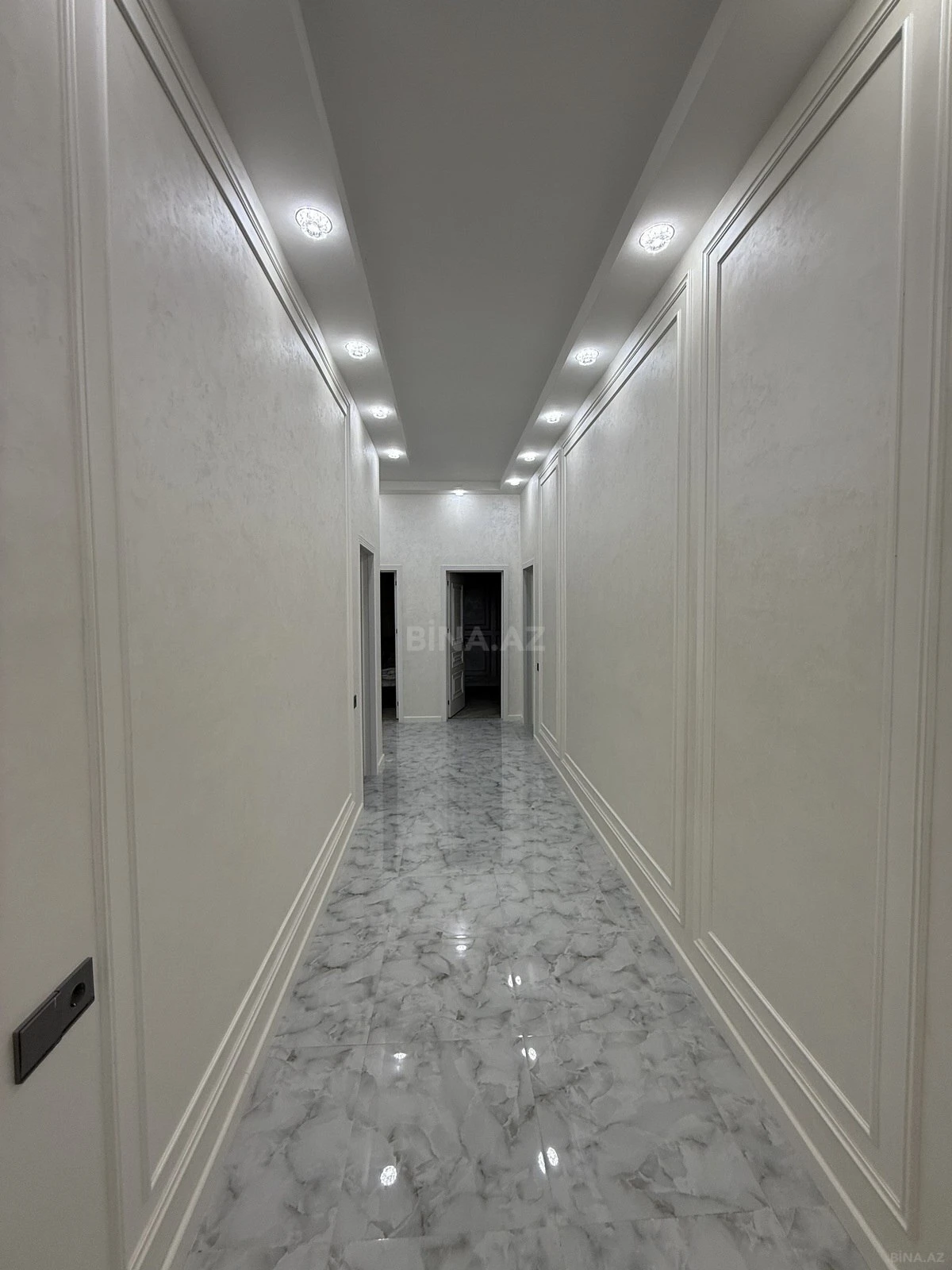 Kirayə verilir 4 otaqlı həyət evi 270 m²