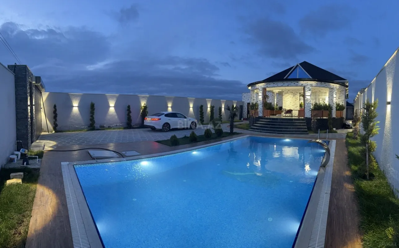 Kirayə verilir 4 otaqlı həyət evi 270 m²