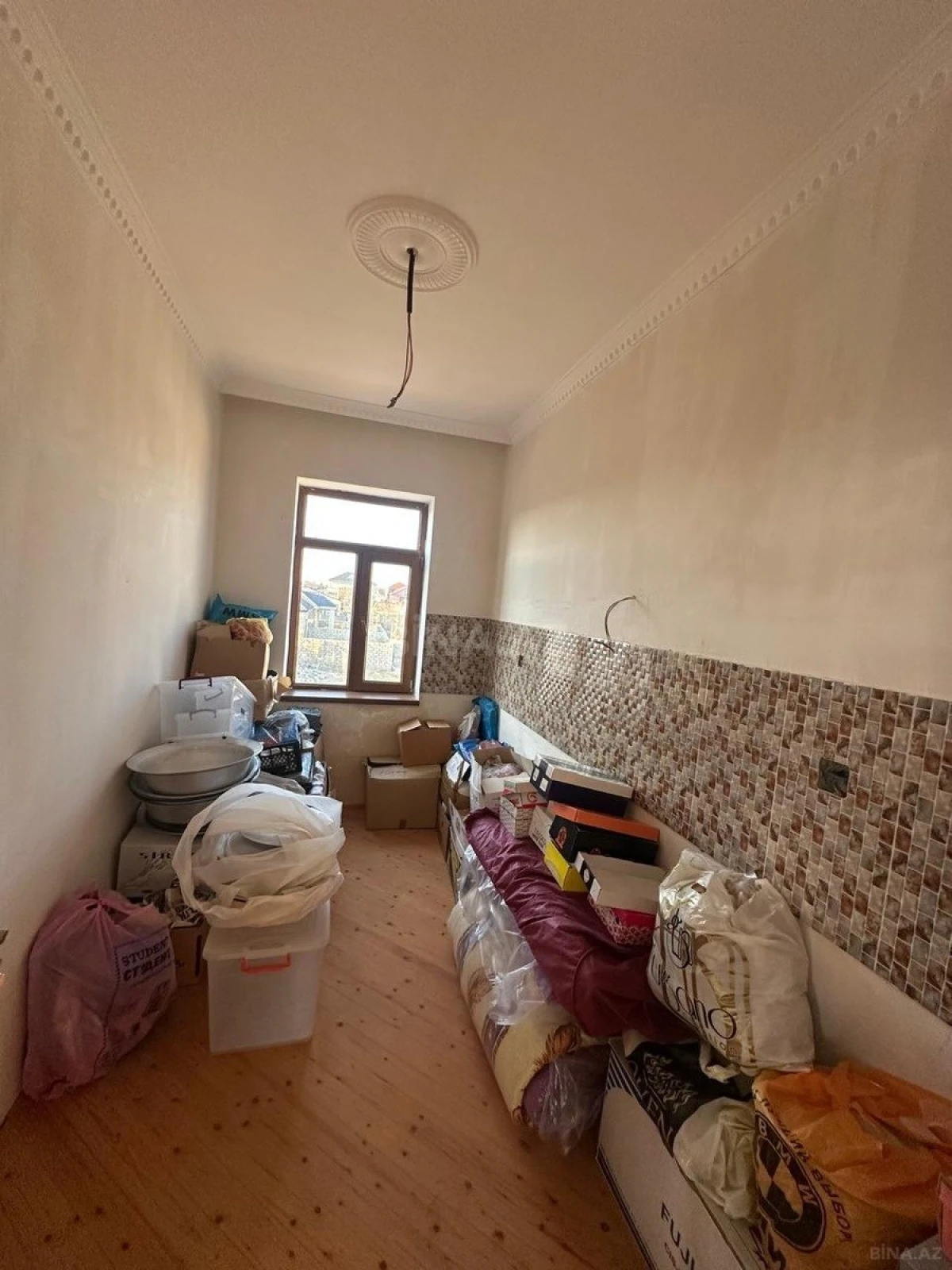 Satılır 7 otaqlı həyət evi 225 m²