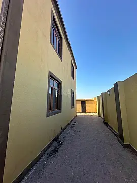 Satılır 7 otaqlı həyət evi 225 m²