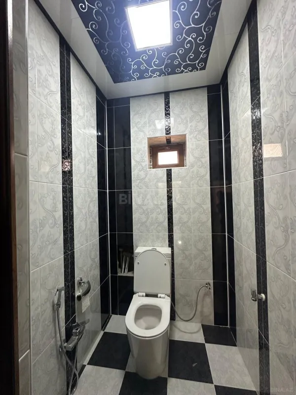 Satılır 7 otaqlı həyət evi 225 m²