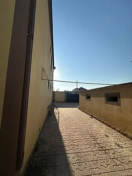 Satılır 7 otaqlı həyət evi 225 m²