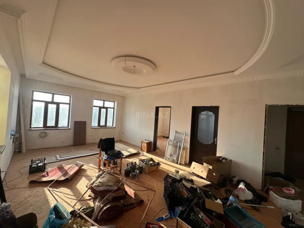 Satılır 7 otaqlı həyət evi 225 m²