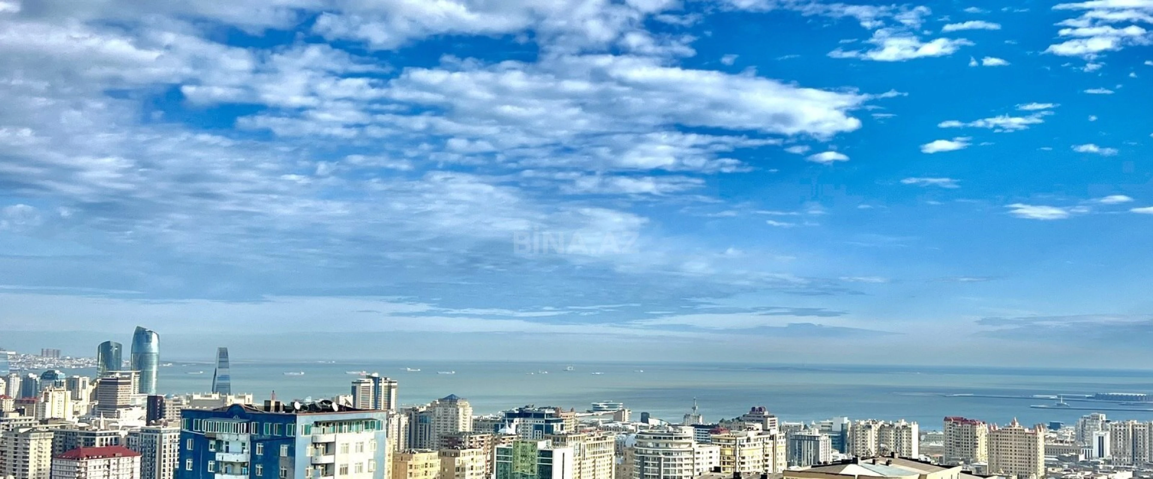 Satılır 4 otaqlı mənzil 214 m²