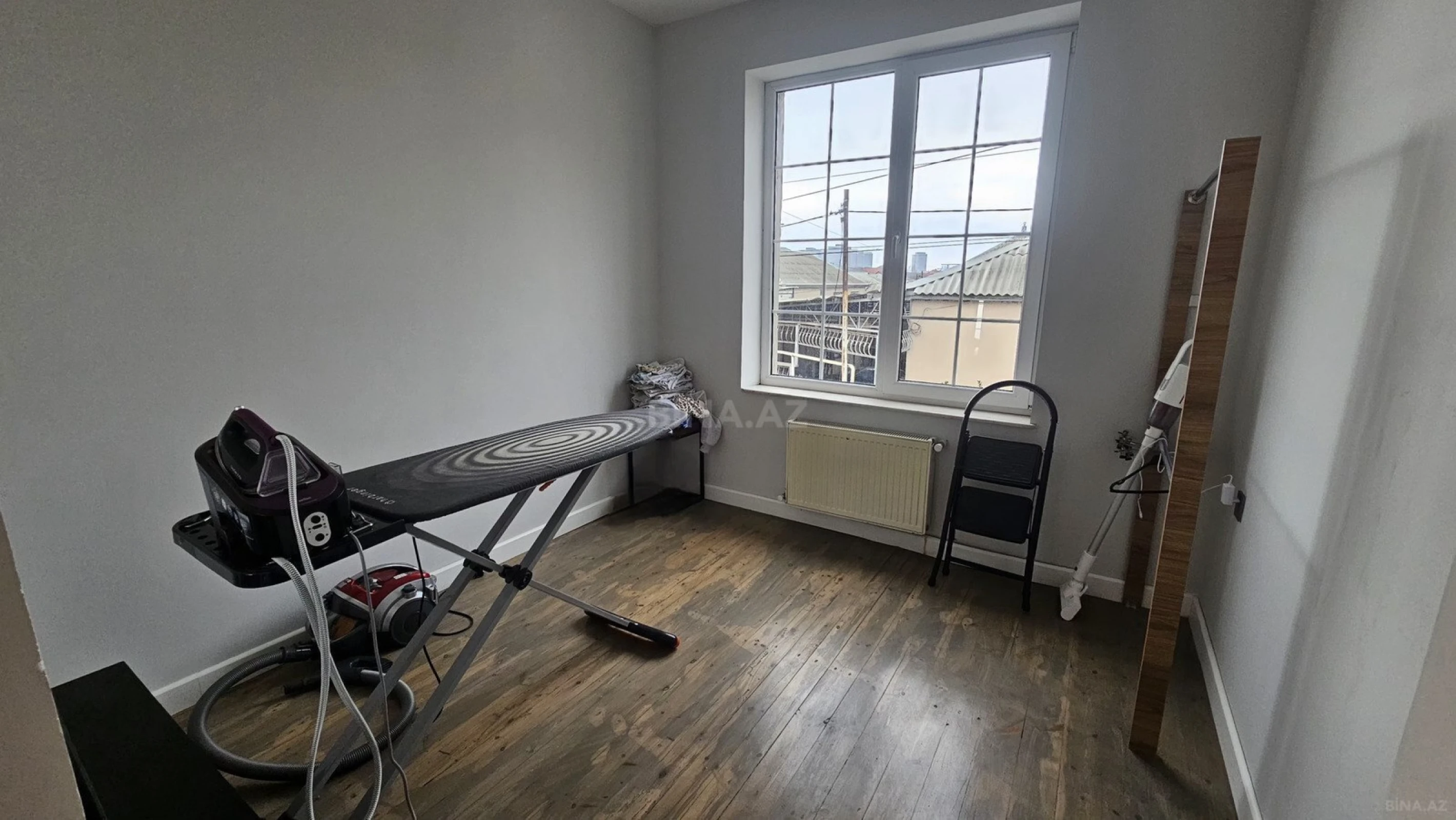 Kirayə verilir 9 otaqlı həyət evi 400 m²