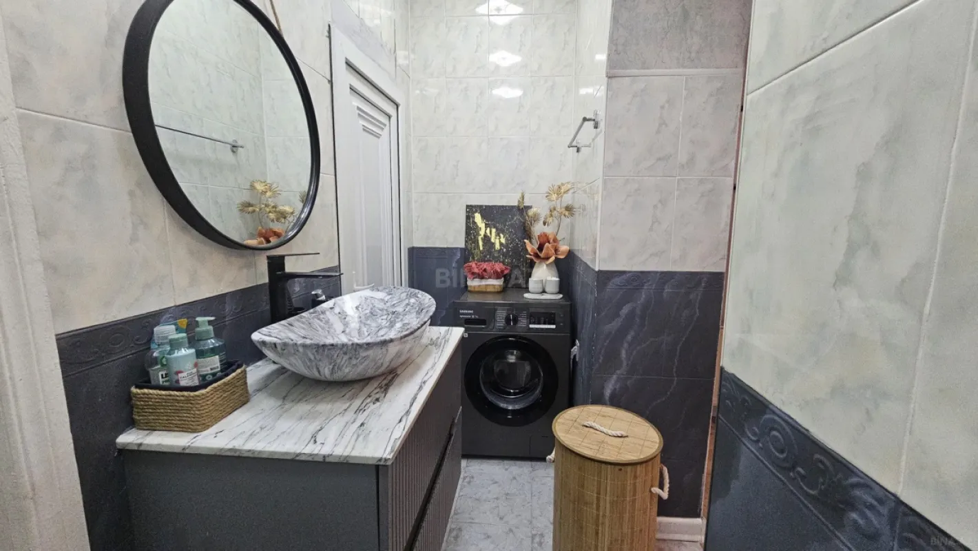 Kirayə verilir 9 otaqlı həyət evi 400 m²