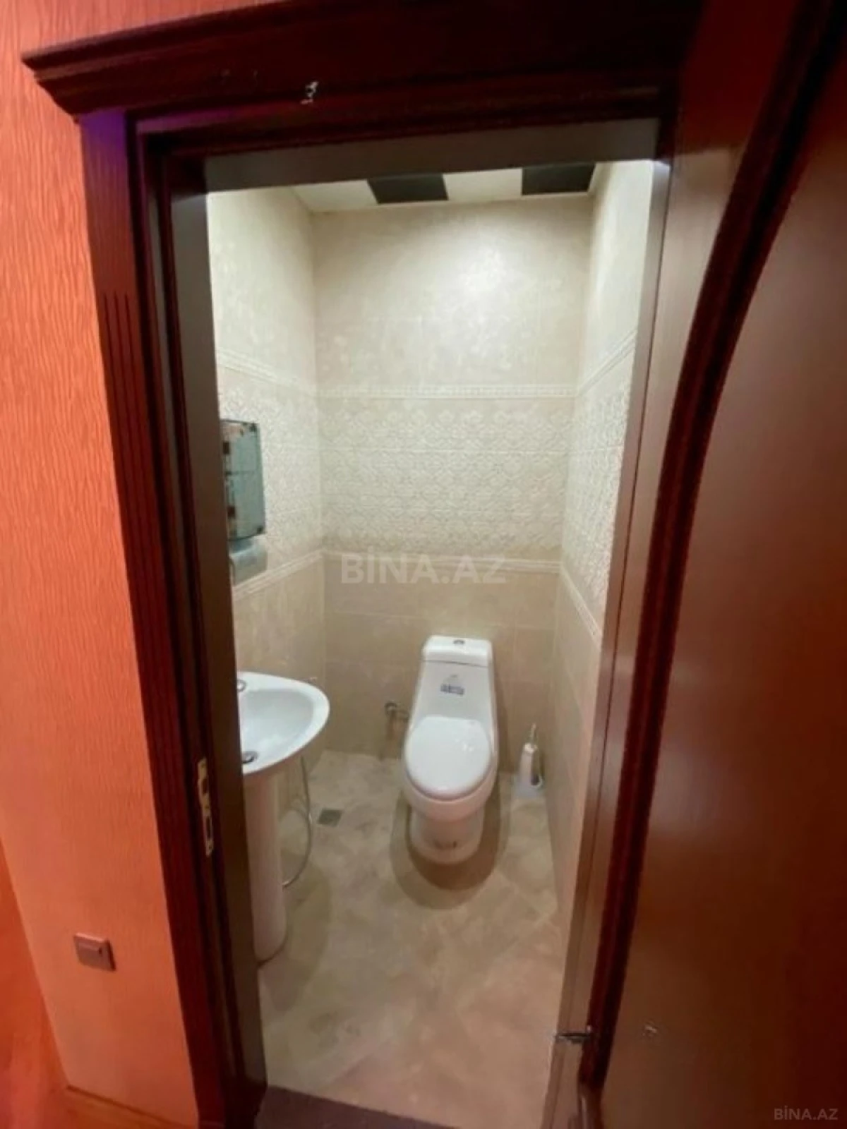 Satılır 3 otaqlı mənzil 136 m²