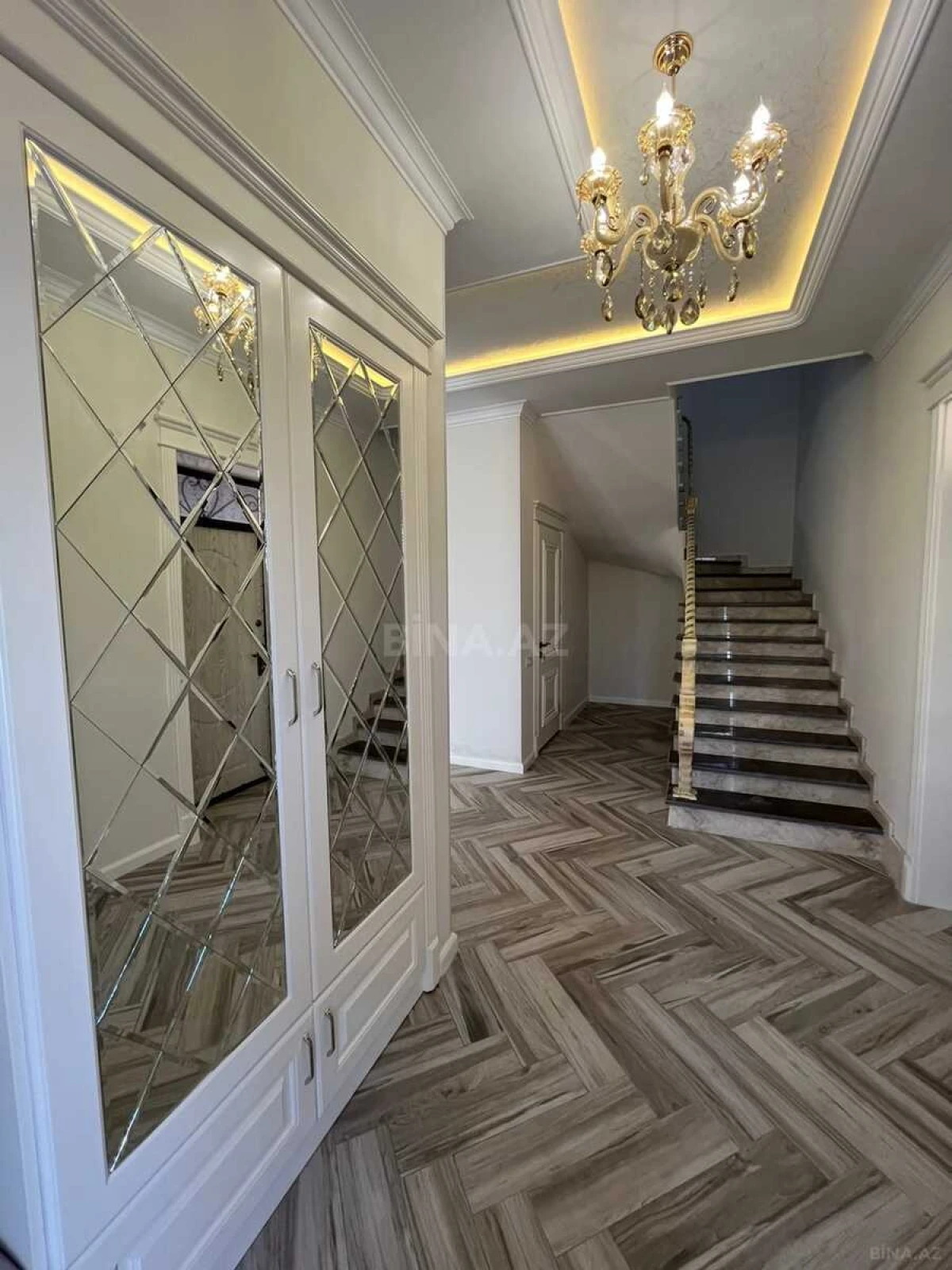 Kirayə verilir 4 otaqlı həyət evi 200 m²
