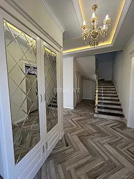 Kirayə verilir 4 otaqlı həyət evi 200 m²