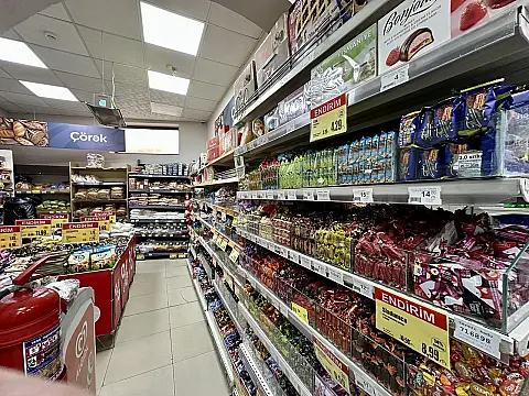 Satılır obyekt 370 m²