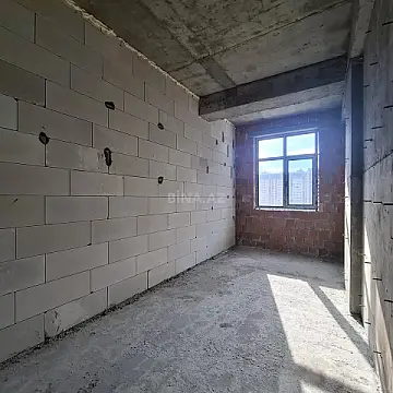 Satılır 2 otaqlı mənzil 76.5 m²