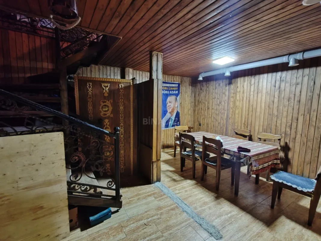 Satılır obyekt 114 m²