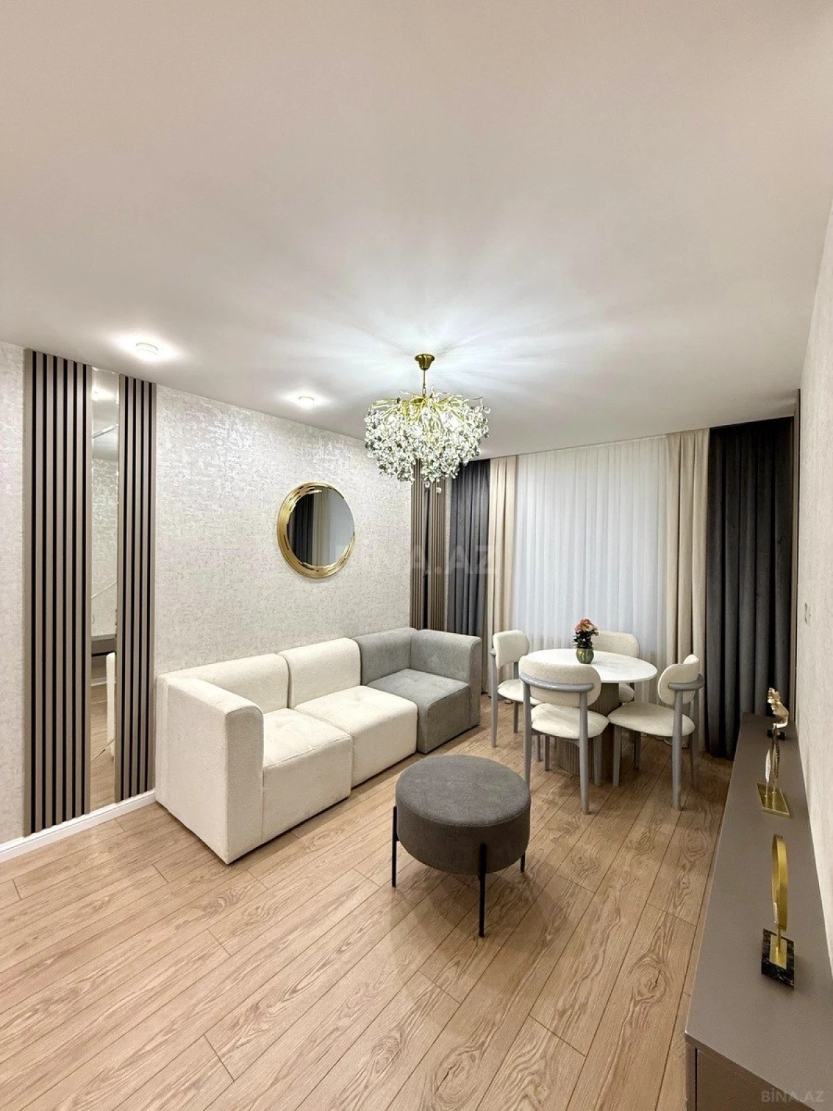 Satılır 2 otaqlı mənzil 55 m²