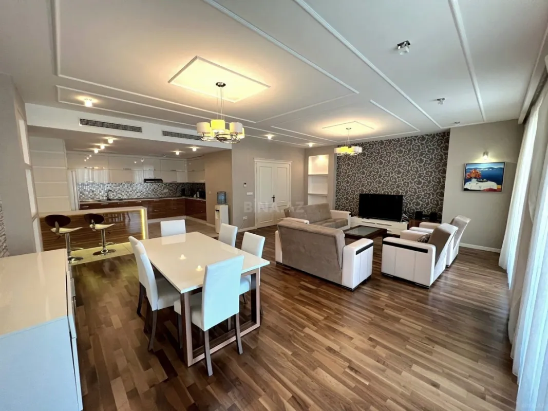 Kirayə verilir 3 otaqlı mənzil 150 m²