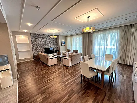 Kirayə verilir 3 otaqlı mənzil 150 m²