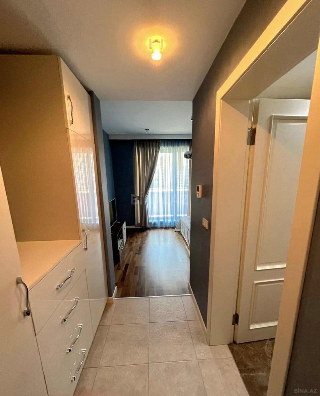 Kirayə verilir 3 otaqlı mənzil 150 m²