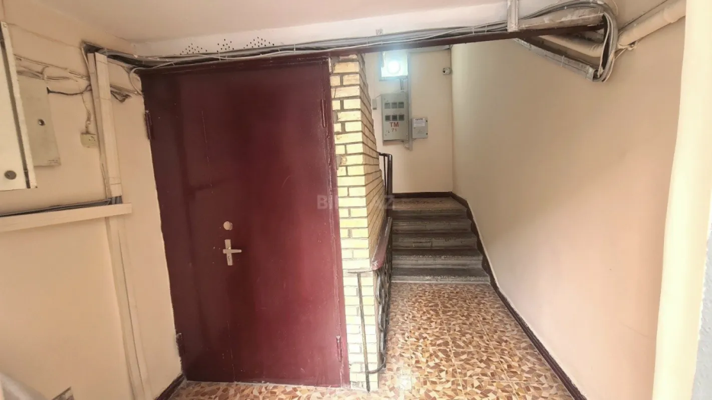 Satılır 5 otaqlı mənzil 200 m²
