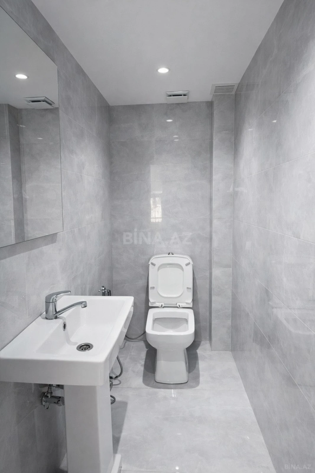 Kirayə verilir 2 otaqlı ofis 95 m²