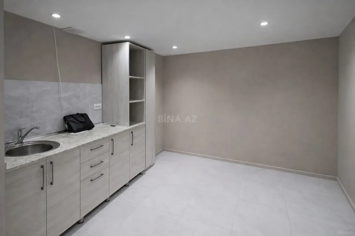 Kirayə verilir 2 otaqlı ofis 95 m²