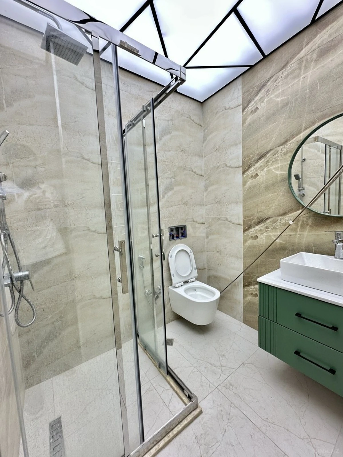 Satılır 3 otaqlı mənzil 63 m²