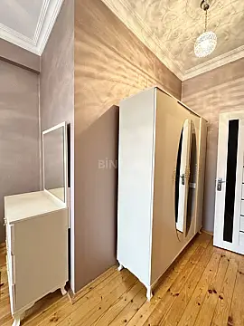 Kirayə verilir 2 otaqlı mənzil 90 m²