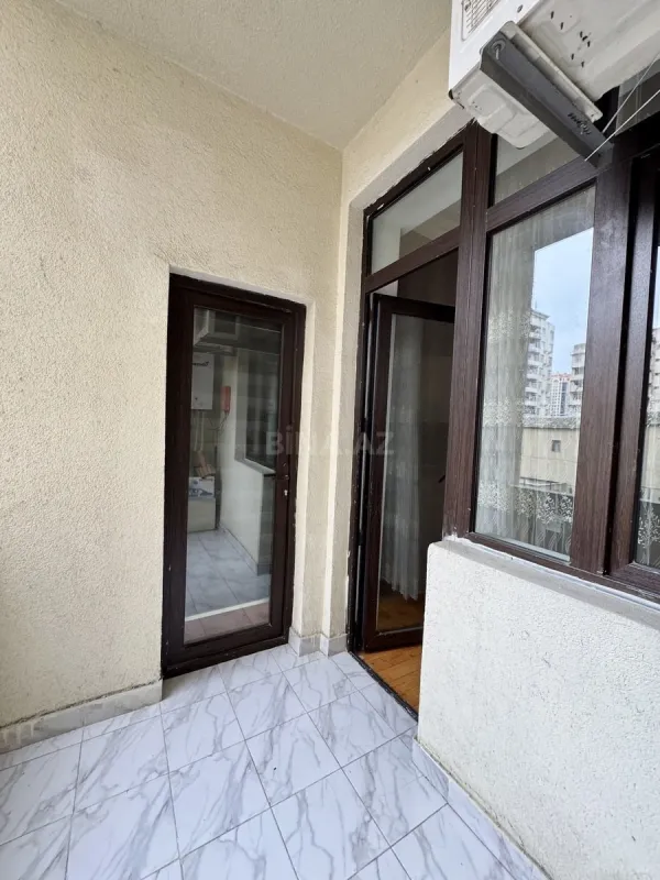 Kirayə verilir 2 otaqlı mənzil 90 m²