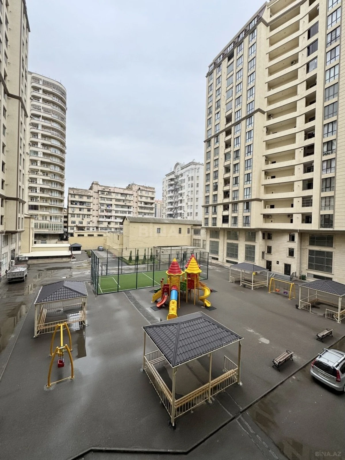 Kirayə verilir 2 otaqlı mənzil 90 m²
