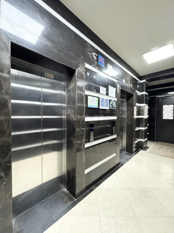 Kirayə verilir 2 otaqlı mənzil 90 m²