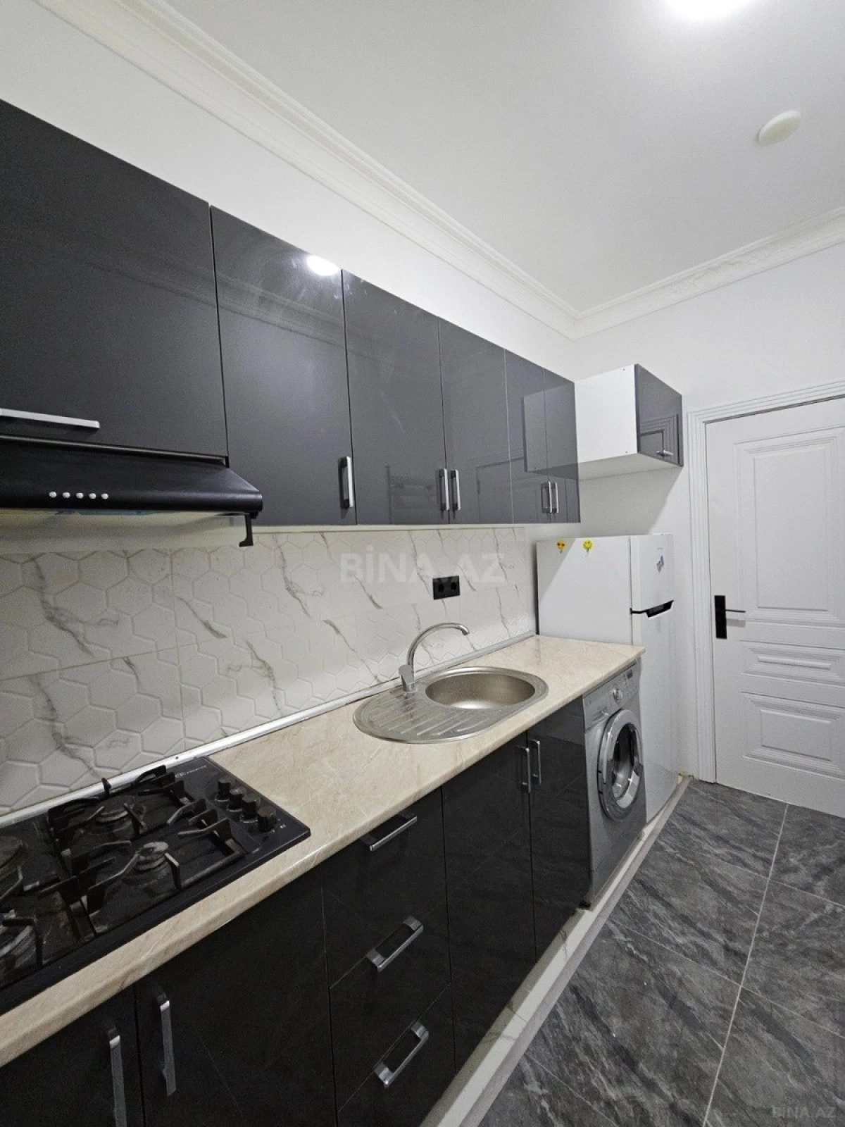 Satılır 3 otaqlı mənzil 75 m²
