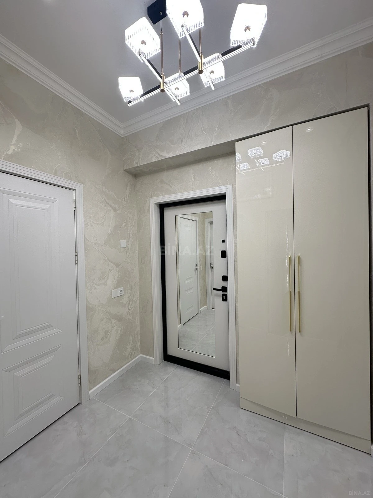 Satılır 2 otaqlı mənzil 38 m²