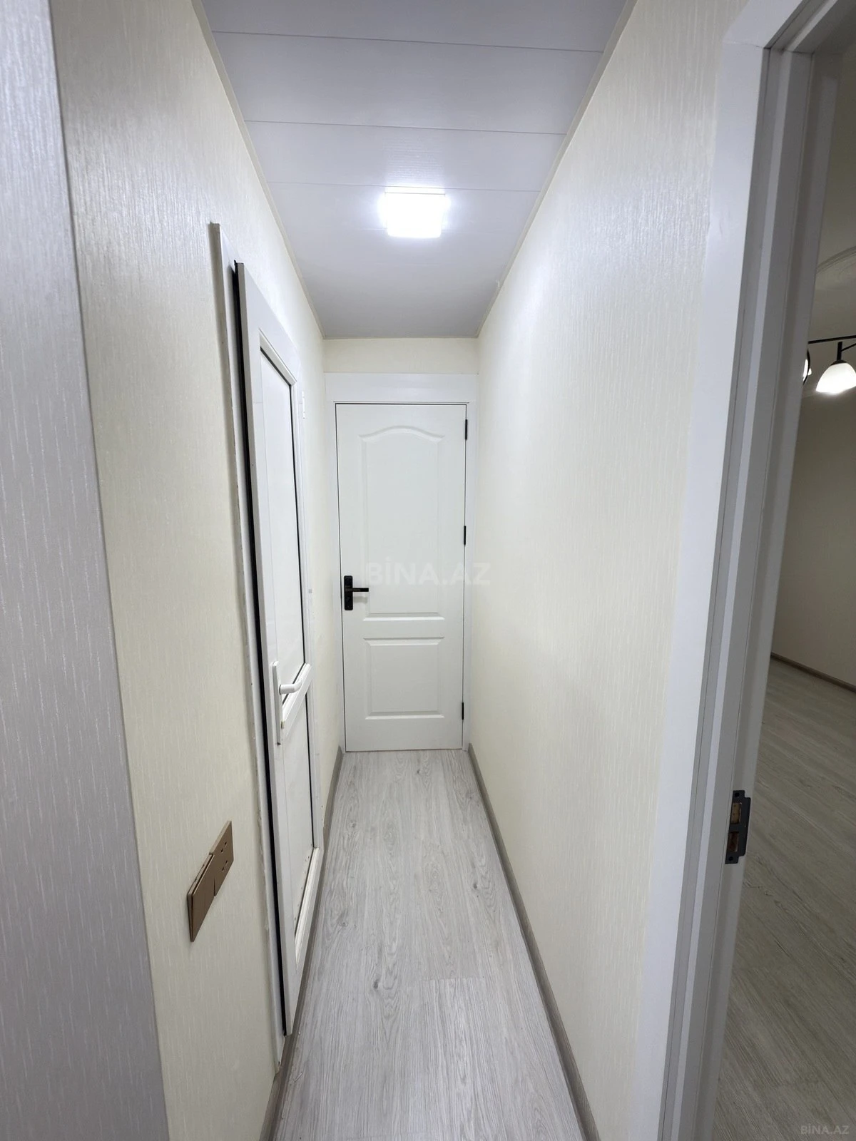 Satılır 1 otaqlı mənzil 40 m²