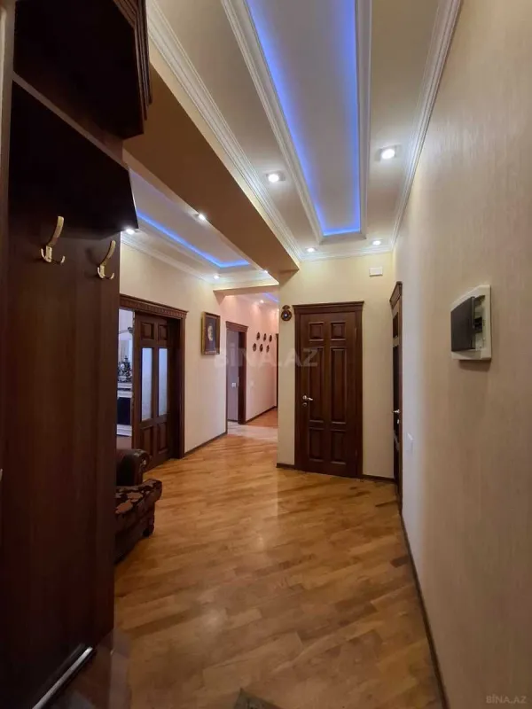 Kirayə verilir 3 otaqlı mənzil 120 m²