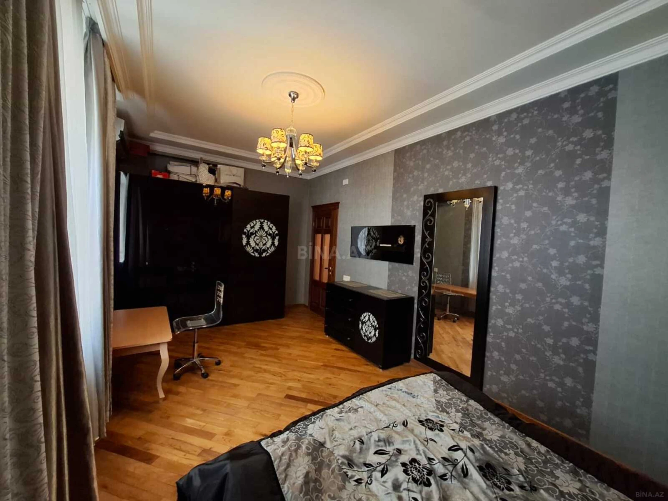 Kirayə verilir 3 otaqlı mənzil 120 m²