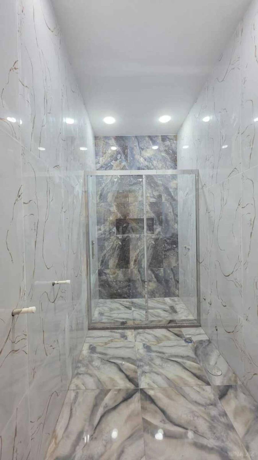 Satılır 6 otaqlı həyət evi 130 m²