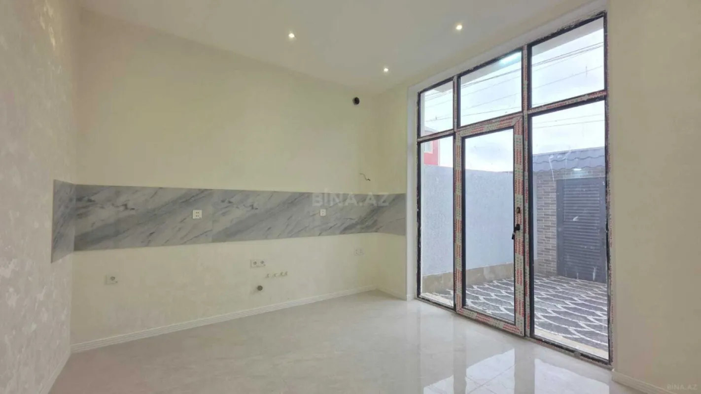 Satılır 6 otaqlı həyət evi 130 m²