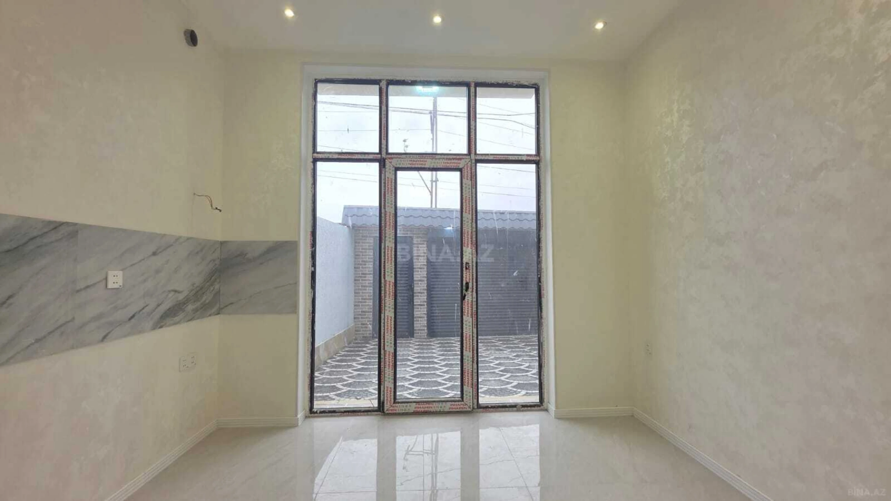 Satılır 6 otaqlı həyət evi 130 m²