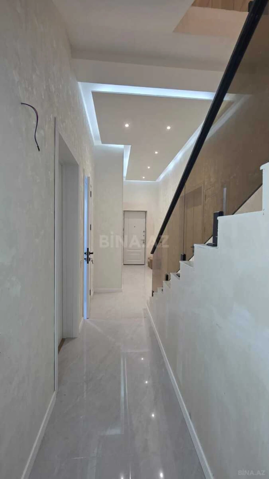 Satılır 6 otaqlı həyət evi 130 m²