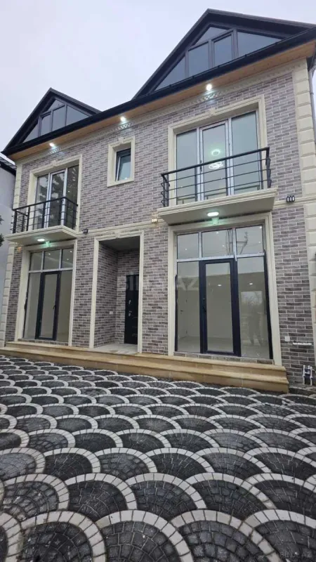Satılır 6 otaqlı həyət evi 130 m²