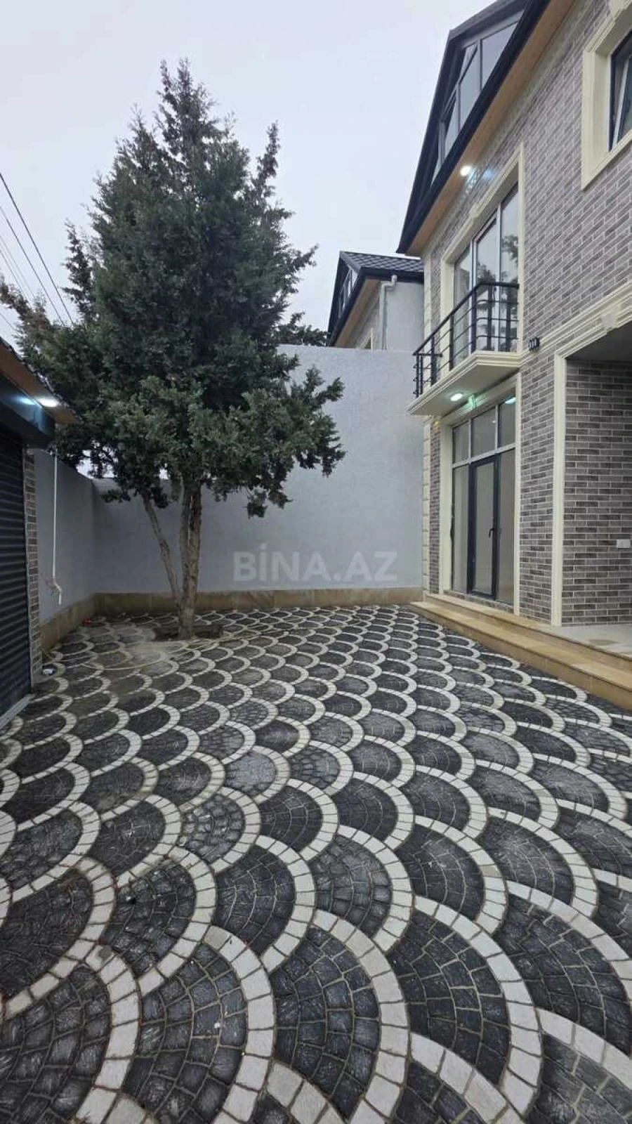 Satılır 6 otaqlı həyət evi 130 m²