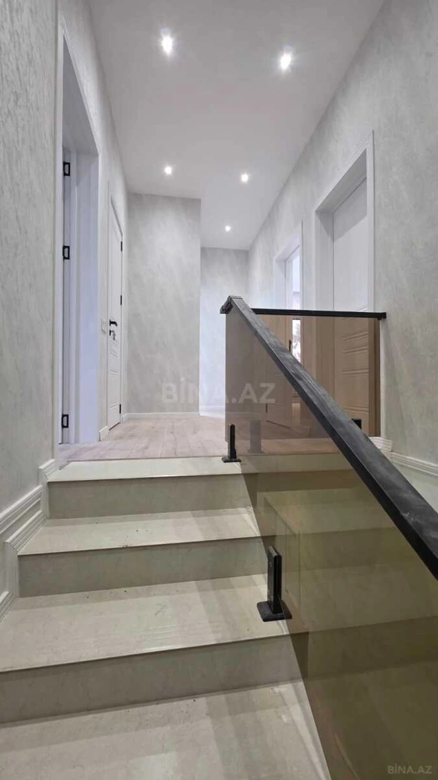 Satılır 6 otaqlı həyət evi 130 m²