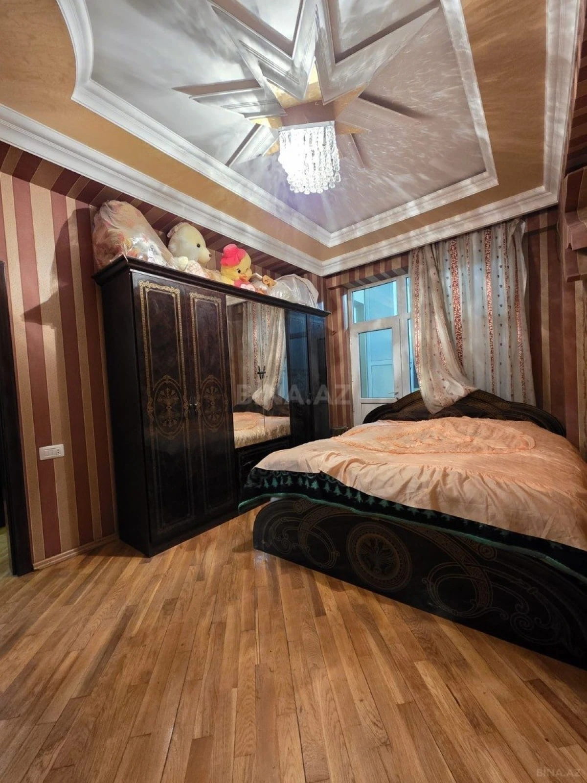 Satılır 3 otaqlı mənzil 110 m²