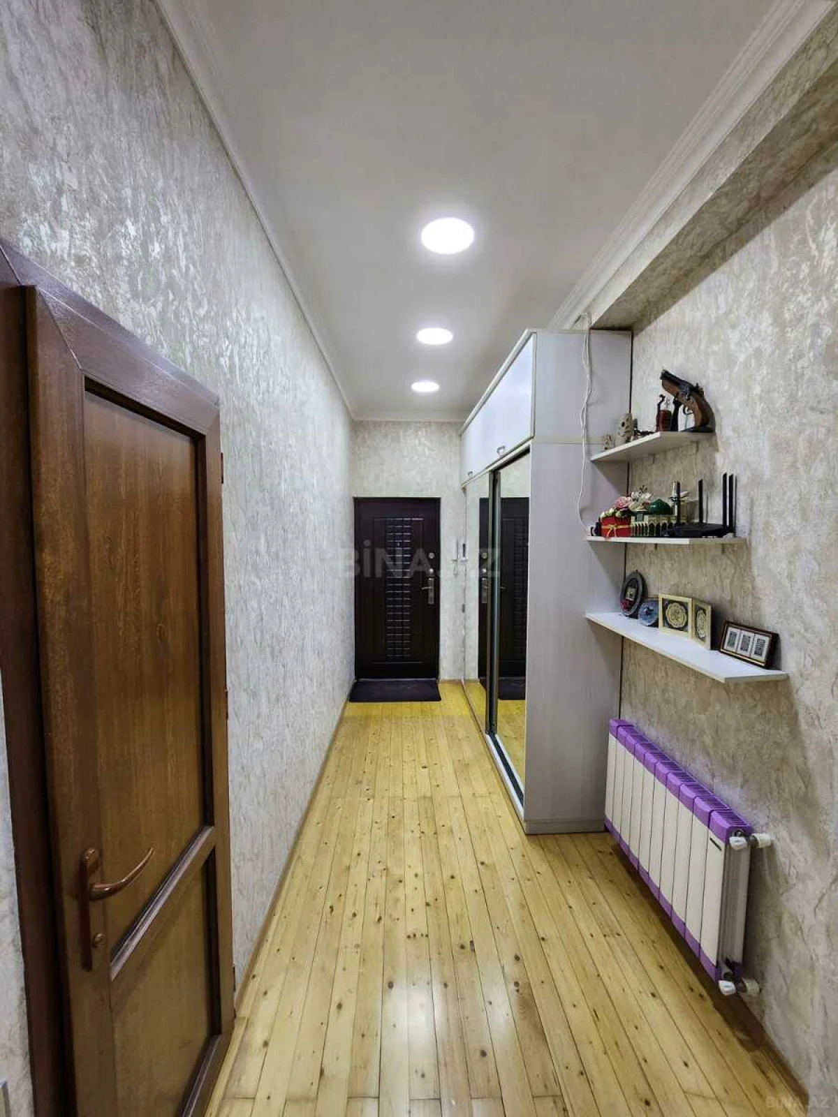 Satılır 2 otaqlı mənzil 70 m²