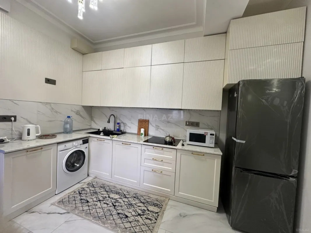 Kirayə verilir 2 otaqlı mənzil 78 m²